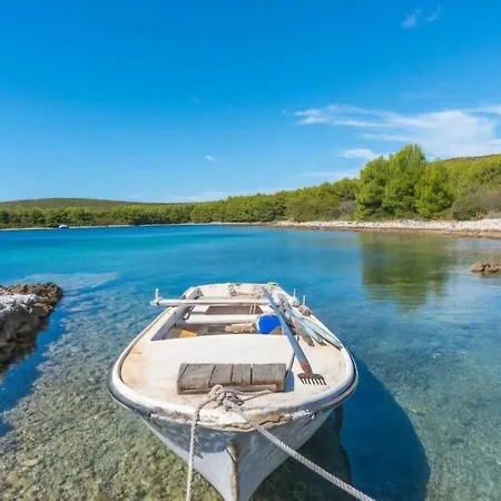 Ferienhaus Robizonska Kuca Jure Pašman